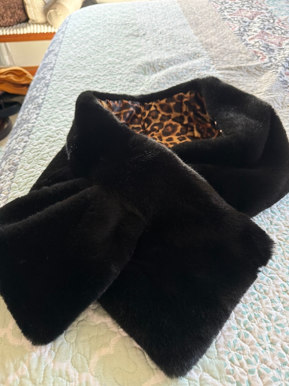 Neck wrap/scarf